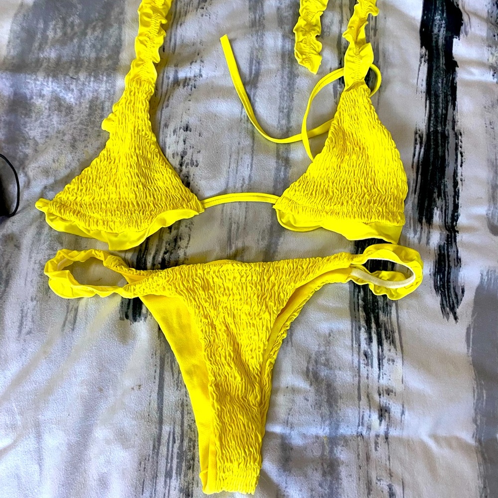 Brand new fashion nova bathing suit!